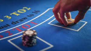 Koleksi game kasino terpopuler di QRIS55 termasuk slot, blackjack, dan poker berhadiah besar